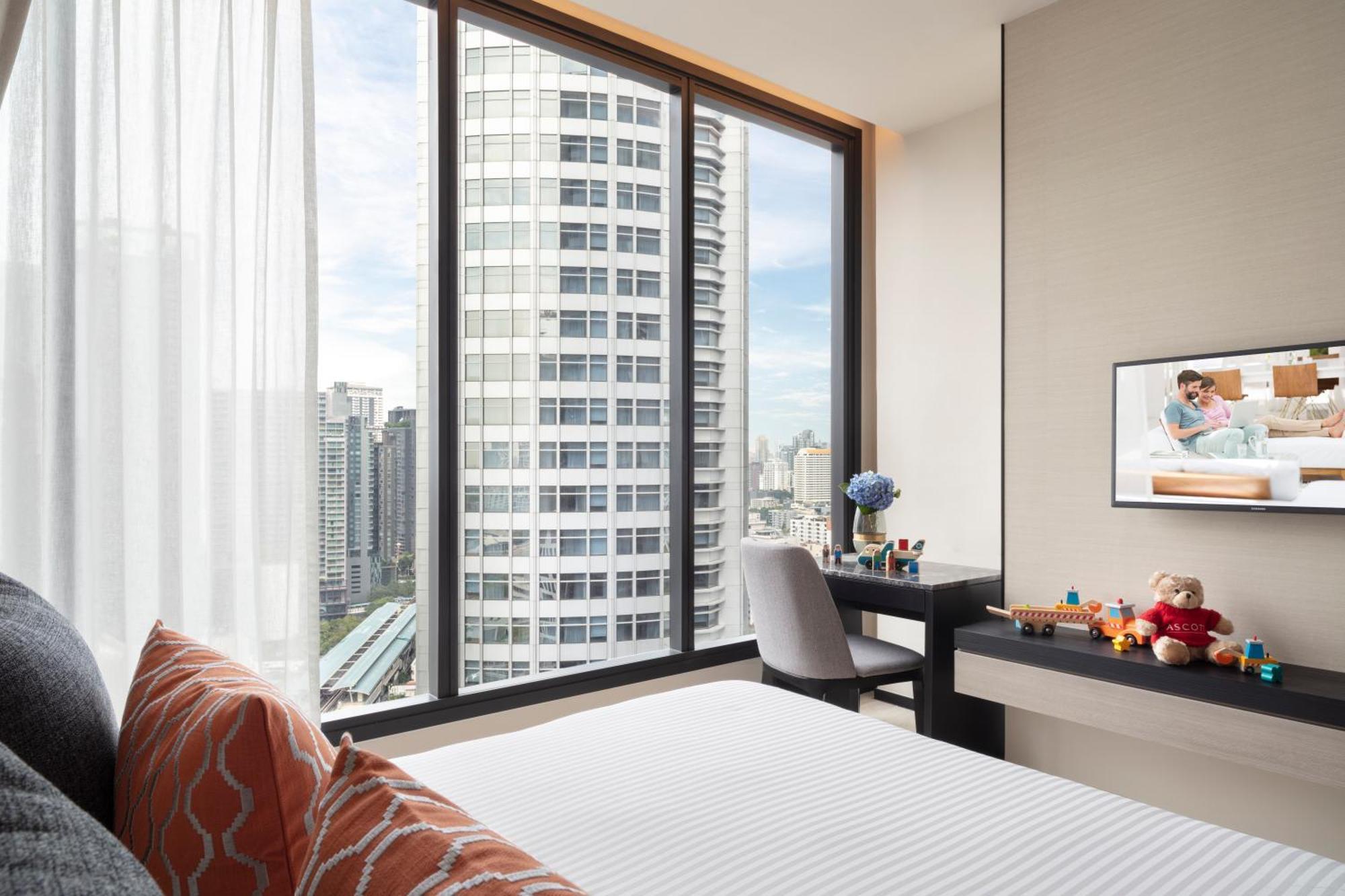 Hotel Ascott Thonglor Bangkok Exterior foto A bedroom at The Panorama